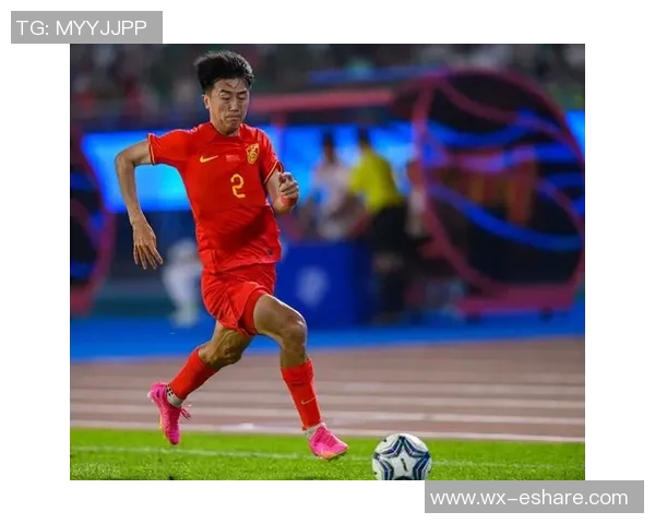 刘洋传中助攻助力球队逆转胜利展现出色个人能力与团队配合