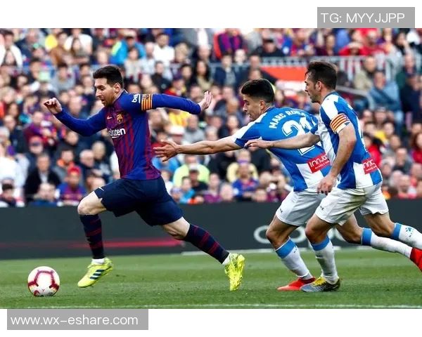 巴塞罗那球星梅西再次蝉联西甲金靴，成就传奇